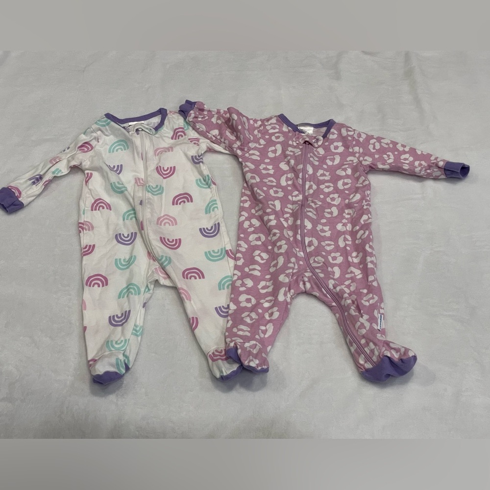 2 Footies zip up in Purple and White